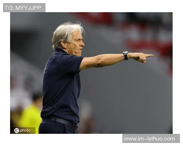 热苏斯带领球队五战全胜进18球失1球荣膺九月最佳主帅称号